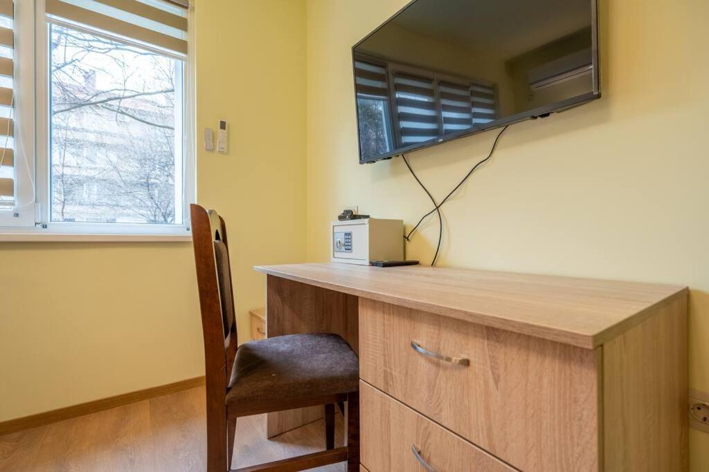 Top Location Central New & Spacious 3 Bdr Apt Medical Academy Sofia Exterior photo